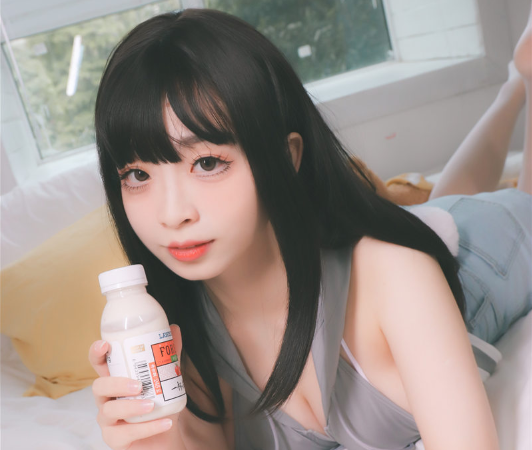 韶陌陌：从大白兔到Cosplay女神，这位重庆小姐姐让你眼前一亮！ 第2张