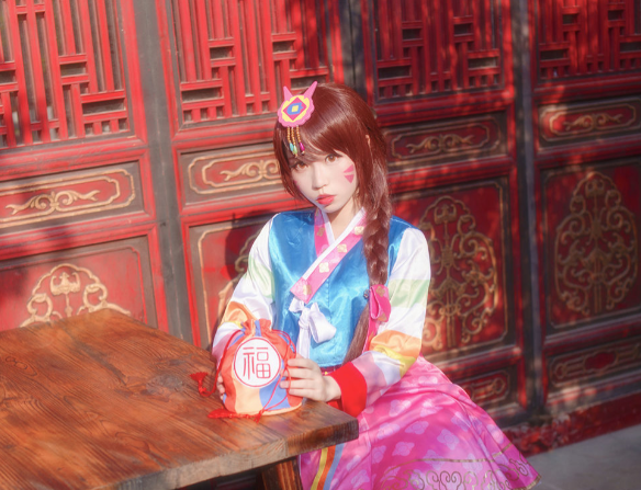 白易子教主：游戏界的二次元女神，打游戏也能美如画！ 第2张