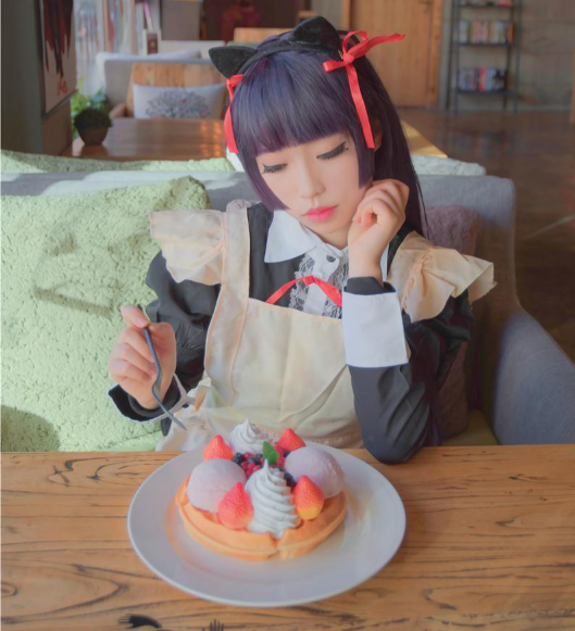 白易子教主：游戏界的二次元女神，打游戏也能美如画！ 第3张