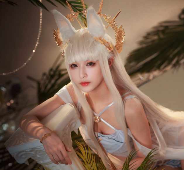 铁板烧鬼舞w：让你目不转睛的百变女神 第1张